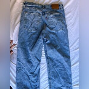 Levi's Ribcage Straight Ankle Jeans